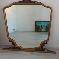 specchiera in legno dorato intagliato