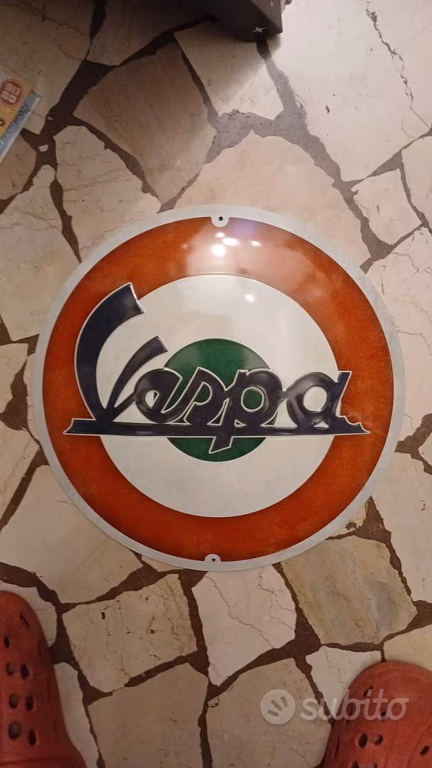 Prodotto ORIGINALE DDR Anno di costruzione 1961 Compleanno 60