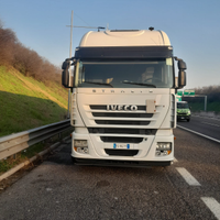 In vendita bellissimo stralis 500