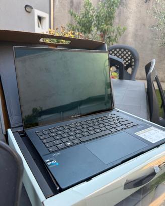 Asus Zenbook 14 OLED Touchscreen