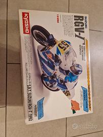 kit Moto SUZUKI RGV 1992 KYOSHO RADIOCOMANDATO