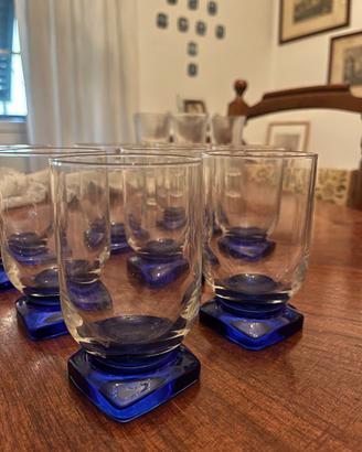 Bicchieri Bormioli Rocco vintage con dettaglio blu