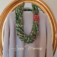 collana scaldacollo lavorata all'uncinetto 