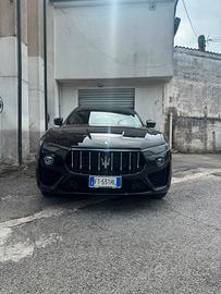 MASERATI LEVANTE GranSport 250cv