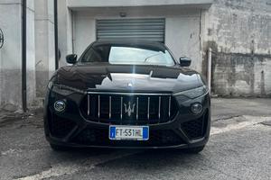 MASERATI LEVANTE GranSport 250cv