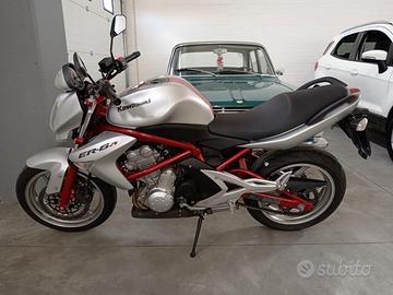 Kawasaki ER6N 650cc 53Kw(72cv) 2007 9600km