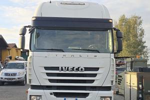 Trattore stradale iveco stralis 450