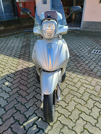 Scooter Beverli 350