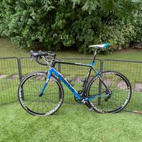 BICI CORSA STRADA CARBONIO FOCUS