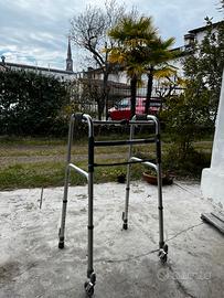 Deambulatore per anziani
