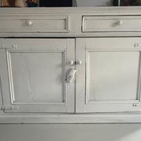 Mibile antico tutto foderato. Stupendo. Cambio per