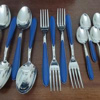 Set di 12 posate da tavola, manico blu