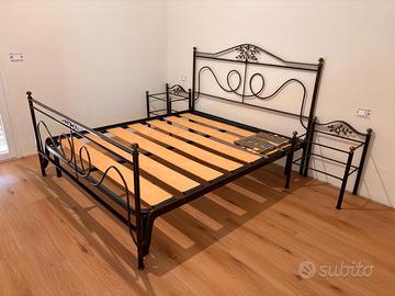Completo camera da letto in vero ferro battuto 
