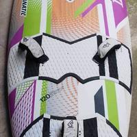 windsurf 120 litri completo di tutto stato eccell.
