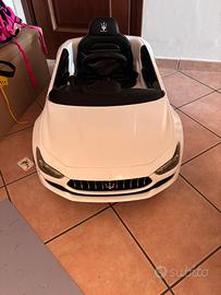 Macchina elettrica con telecomando