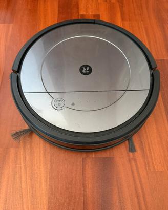 Roomba combo robot aspirapolvere e lavapavimenti
