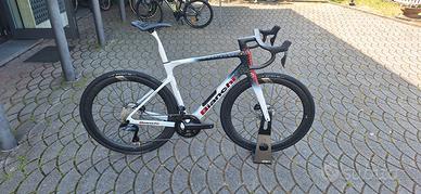 Bianchi Infinito Roubaix 