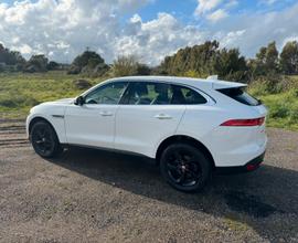 Jaguar F Pace
