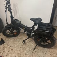 Bici  elettrica.  Enguie x