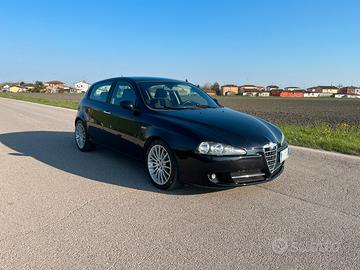Alfa 147 Anno 2009 Black Line