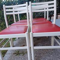 9  Sedie in legno 