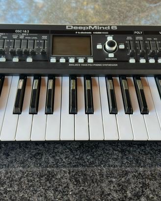 BEHRINGER DeepMind 6