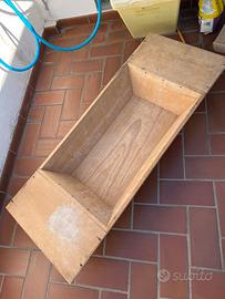 Madia in legno per impastare farina