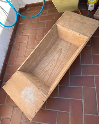 Madia in legno per impastare farina