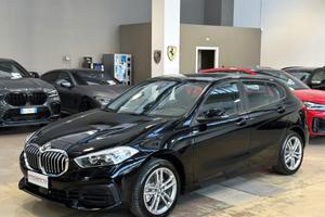 BMW 116 d 5p. Business Advantage Auto - 17"M - C