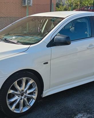 Mitsubishi Lancer  2010