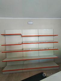 Moduli espositivi per tabaccheria