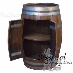 Mobili contenitori da tavernetta da botti Briganti