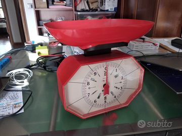 Bilancia da cucina pesa alimenti