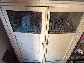 credenza vintage