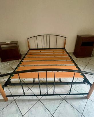 Struttura letto matrimoniale