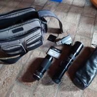 Borsa fotografica con 2 obiettivi e flash