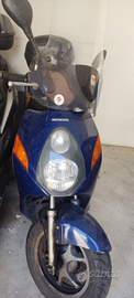 Honda 150 usato