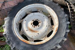 Ruote cerchi trattore strette 340/85/38