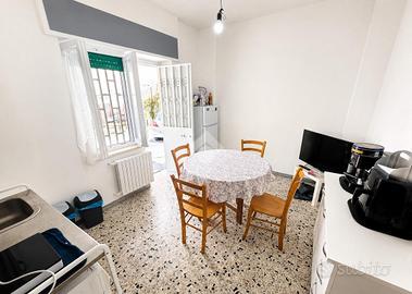 3 LOCALI A NAPOLI