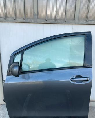 Porte anteriori Toyota Yaris II serie