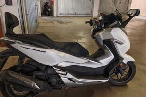 Honda forza 300 abs