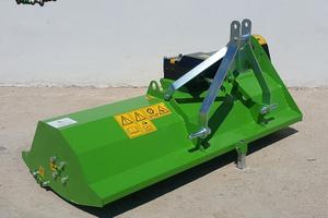 Trinciaerba TTF 135 per trattore 18-25 HP