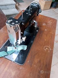 Macchina da cucire Necchi