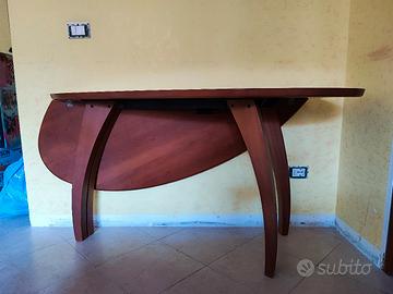 Tavolo ovale ripiegabile salvaspazio