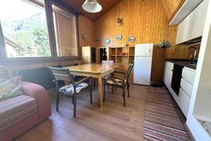 3 LOCALI A VALDIDENTRO