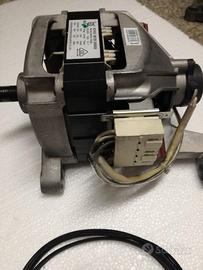 Motore per lavatrice WHIRLPOOL