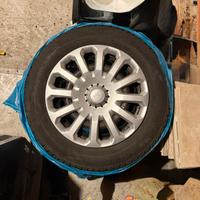 Offrite ,Gomme 90%+cerchi 4x108 invernali