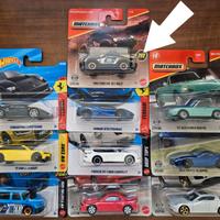 10 modellini (Hot Wheels e Matchbox)