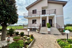 4 LOCALI A RIMINI