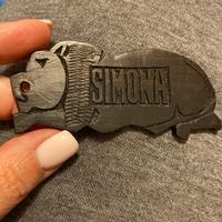 Portachiavi in legno intagliato a mano